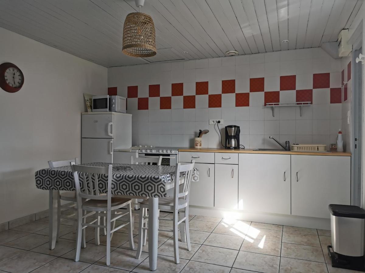 Villa Vacances pour 4 personnes en toute simplicité à Noirmoutier-en-l'Île Extérieur photo